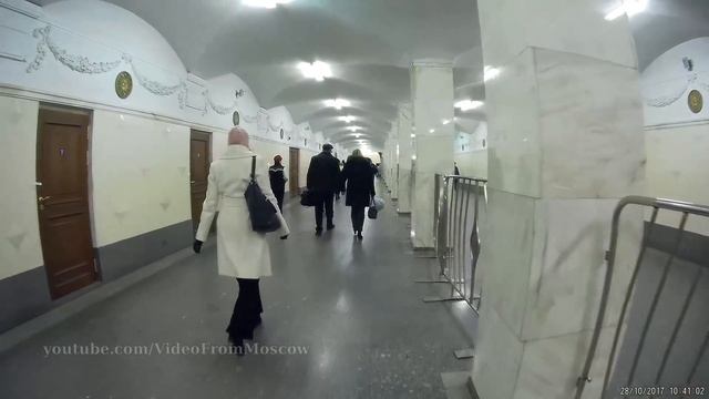 Станция метро Сокол, выход в город // 28.10.2017 смотреть онлайн