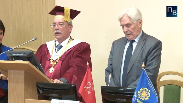 Вручение дипломов выпускникам 2014 года Высшей школы перевода РГПУ им. А.И. Герцена смотреть онлайн