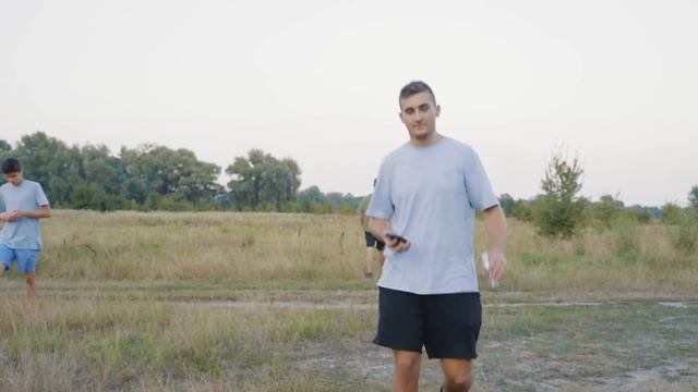 МЫ НАШЛИ ЛУЧШЕЕ СРЕДСТВО ОТ КОМАРОВ !) смотреть онлайн