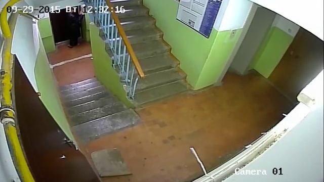 Расклейщик рекламы компьютерного ремонта. Ч.1 смотреть онлайн