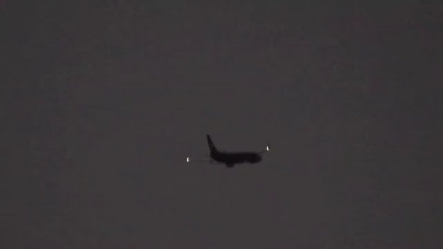 Полтавский шлях 6 декабря 2019 самолёт над вечерним Харьковом смотреть онлайн