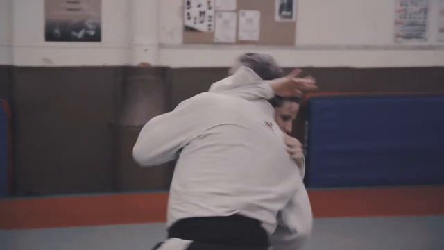 Vidéo Aikido ‐ Réalisée avec Clipchamp смотреть онлайн