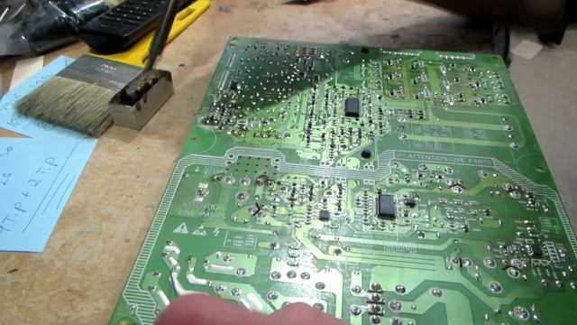 Ремонт PHILIPS 32PFL6605H - перезагружается, выключается. смотреть онлайн