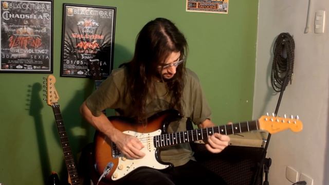 Stratocaster - Single coil vs Single Coil Sized Humbucker смотреть онлайн