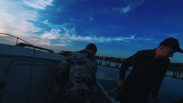 ПЕРЕХВАТ БАУЛА С КОНТРАБАНДОЙ В МОРЕ! - 31 часть смотреть онлайн