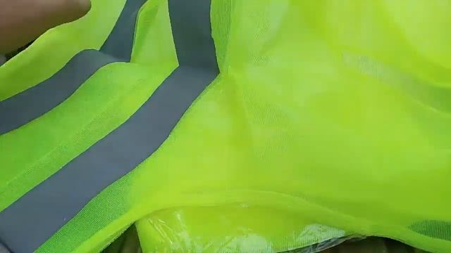 Светоотражающий жилет с Джум смотреть онлайн