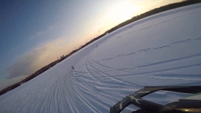 2016/01/04 Мотокросс. Тренировка на льду. Перетормозил