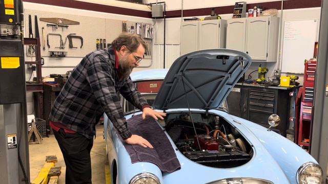 1962 MGA Coupe, sometimes the problem isn’t what you think смотреть онлайн