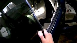 Как снять обшивку двери со снятием стёкол Mitsubishi Pajero 4 ➤ Пошаговое руководство