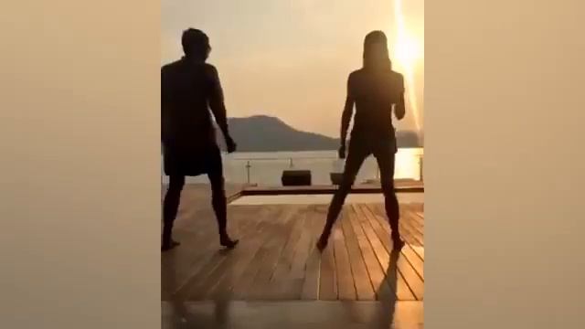 Victoria Beckham Shows Off Dancing Skills In Front Of Mexico Sunset