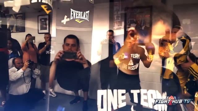 Ломаченко vs Мартинес Открытая тренировка смотреть онлайн