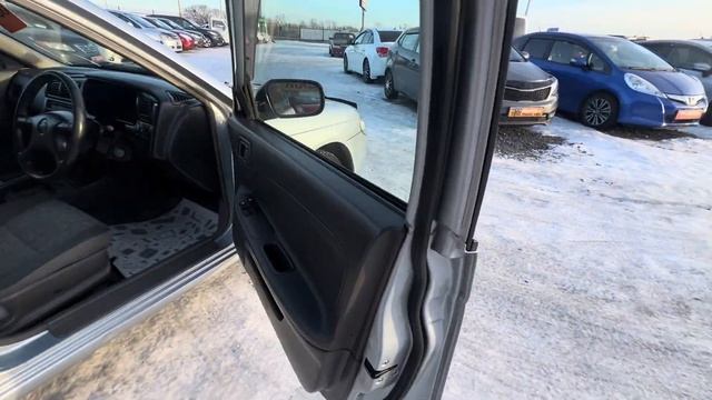 Nissan Expert, 2000 год смотреть онлайн