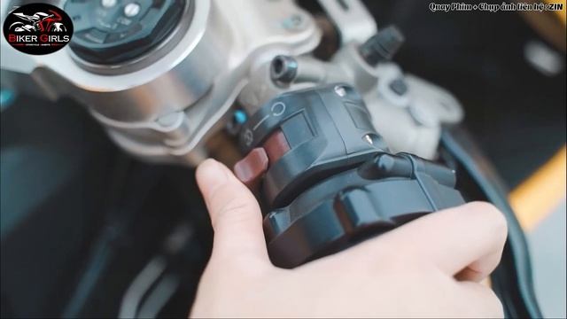 БАЙКЕРШИ МОТО ДЕВУШКИ