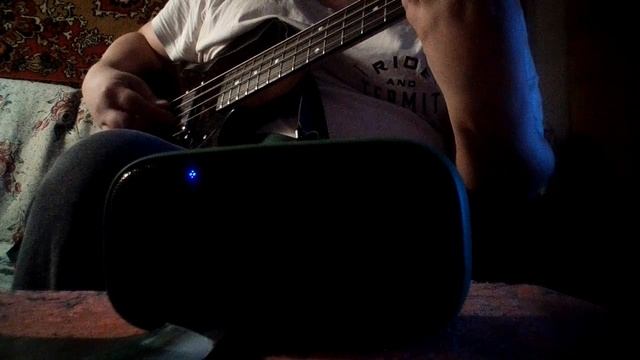 бас гитара в маленькую блютуз колонку hoco bs43, вместо комбика смотреть онлайн