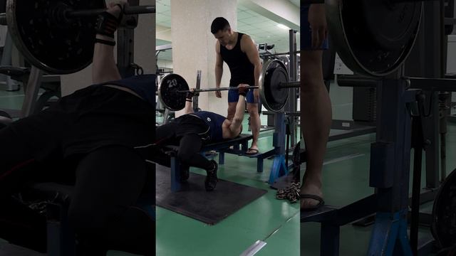 Проверка в жиме лежа на силу после потери 2.5 кг смотреть онлайн