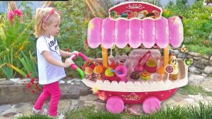 Играем в Магазин с Максом и Хлоей / Candy shop