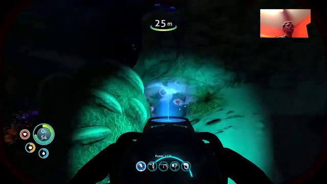 Attempting to get the battery charger/Subnautica #4 смотреть онлайн