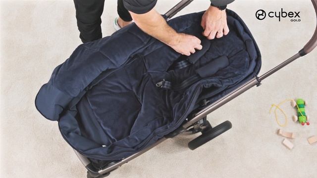 How to Attach a Footmuff | Gazelle S Stroller | CYBEX смотреть онлайн