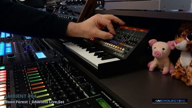 AMBIENT #04 - Moon Forest (DAWless Live Set) w/ PEAK, JU-06A, MC-707, MX-1 смотреть онлайн