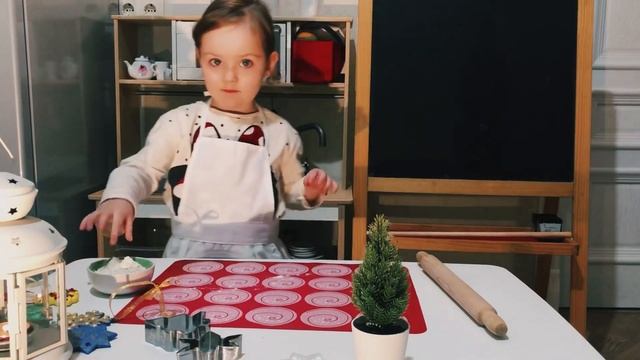 ?Новогодняя игрушка своими руками для детей смотреть онлайн