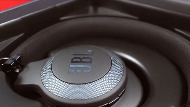 JBL E65BTNC Quick Unboxing смотреть онлайн