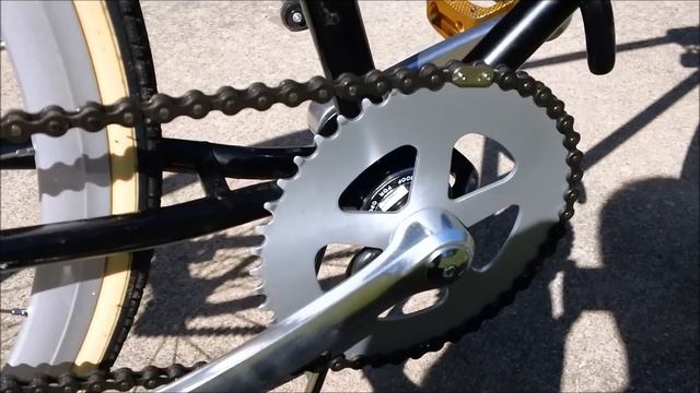 Turning an old beater into a simple and cool urban bike смотреть онлайн