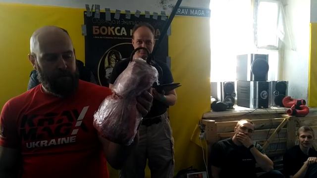 Как режет канцелярский нож. смотреть онлайн