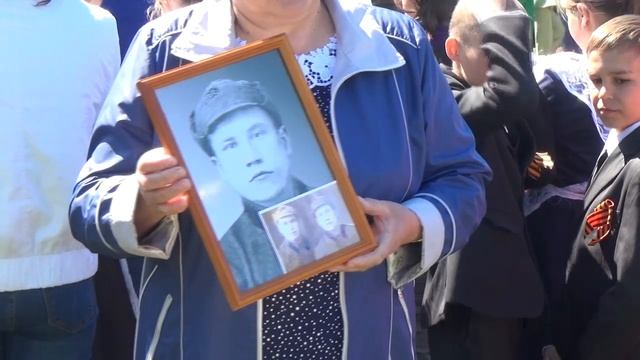 В д. Казакларово открыли памятник участникам ВОВ смотреть онлайн