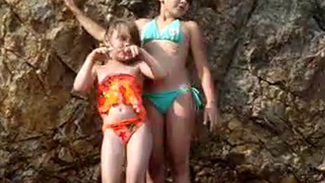 Две смешные малявки! смотреть онлайн