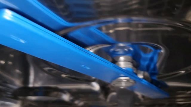 Ești un domn / doamna cu mașina de spălat vase Electrolux KECB7310L смотреть онлайн