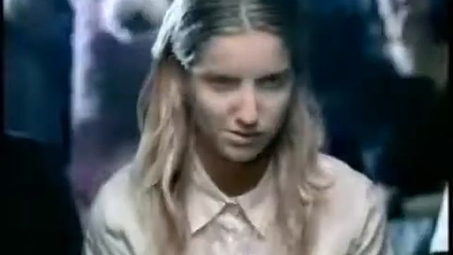 Aussie Shampoo Bounce смотреть онлайн