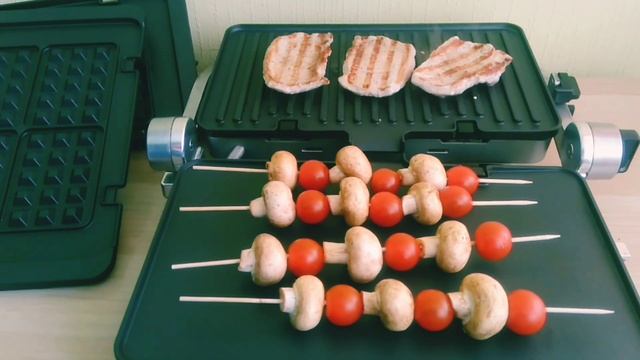 Обзор гриля Delonghi 1030,готовим ужин и десерт смотреть онлайн