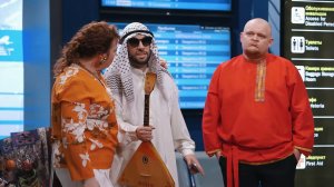 Однажды в России: Продажа русских сувениров в Домодедово