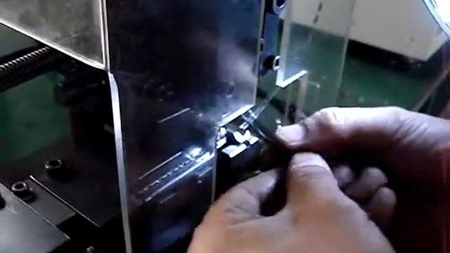 Semi-auto mute terminal crimping machine JS-2008 смотреть онлайн