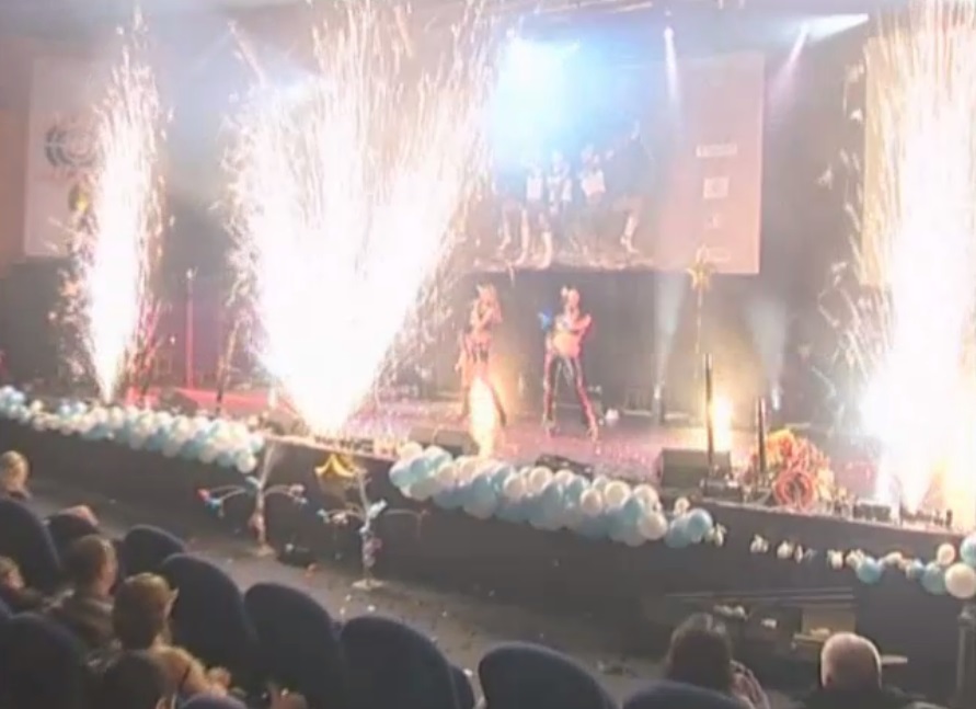 БРЫЗГИ БАЛТИКИ - гр. Брызги Балтики - (Большой сольный концерт в ККЗ Россия 2006) смотреть онлайн