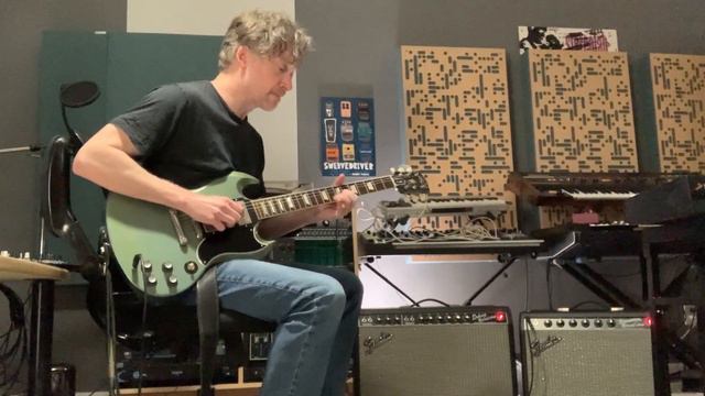 Fender Tone Master Princeton Reverb vs Tone Master Deluxe смотреть онлайн