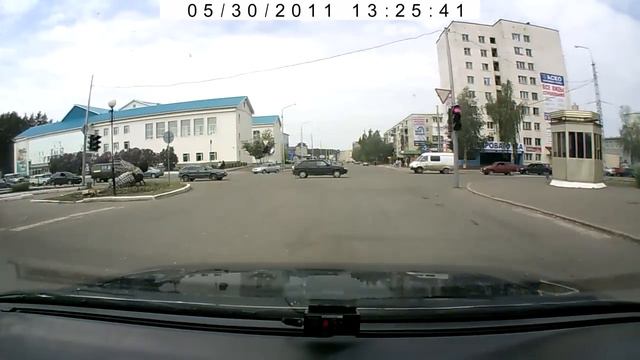 Valentine One и Радис на горизонте у ЦРТДиЮ ул. Ленина смотреть онлайн