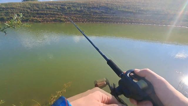 Моя первая ЩУКА на БИГБЕЙТ + ОГРОМНЫЙ ОКУНЬ и не только / Рыбалка на озёрах смотреть онлайн