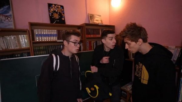 Вызвали ПИКОВУЮ ДАМУ в Детском Лагере! (А4)