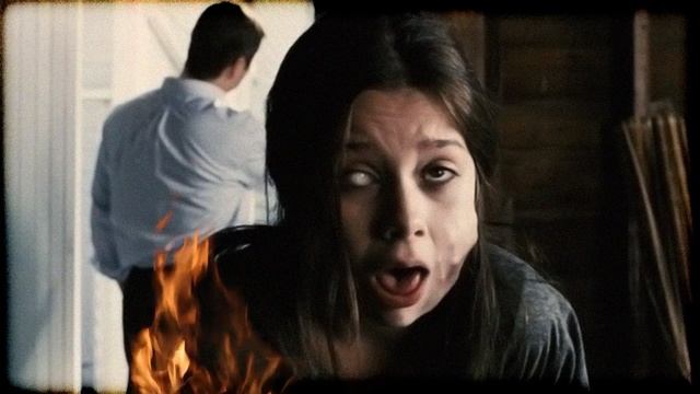 Дверь в кладовку (Страшная История) смотреть онлайн