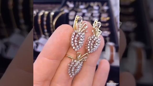 Brilliant komplekt #qızıl #gold Gəncə şəhəri merkezi univermaq 055 883 07 27 Emil смотреть онлайн