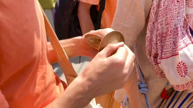 ⭐️?Хотите увидеть настоящий праздник. Вот он!!! Харинама на Варшане. Харинама-тур 2023 смотреть онлайн