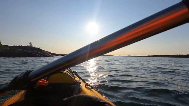 Exploring beautiful Swedish archipelago in Lagoon 1 inflatable kayak, Advanced Elements (Sandhamn) смотреть онлайн