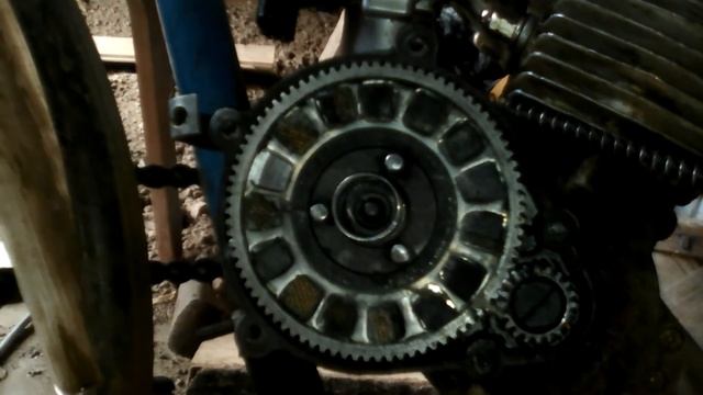 Ремонт мотовелосипеда F80 (cухари сцепления ) смотреть онлайн