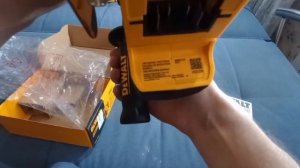 Распаковка Аккумуляторный перфоратор DeWALT DCH172 ATOMIC™ XR Ultra Compact