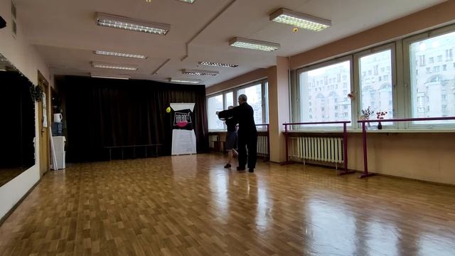 Simple sequence for cross-step waltz смотреть онлайн