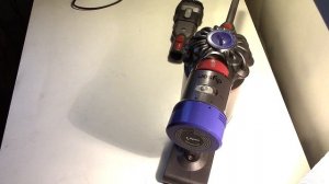 Не покупайте пылесос Dyson, не совершайте ошибку. И заодно, инструкция как правильно мыть Dyson V8