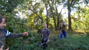 ✅Нашли КЛАД в Чернобыле !!! Подняли ДОМКРАТОМ старый дом а там закладные монеты с металлоискателем