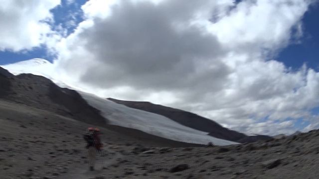 ЭЛЬБРУС С СЕВЕРА (часть3) Дорога в штурмовой лагерь (3800 м) смотреть онлайн