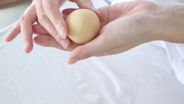 Wagashi recipe - how to shape chrysamthemum nerikiri | NBC Today Hoda & Jenna 菊の練り切り смотреть онлайн